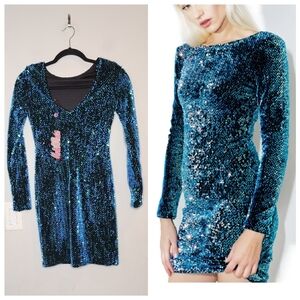 NWT Motel Rock Blue Green Iridescent Sequin long sleeve mini dress.  Size XS.